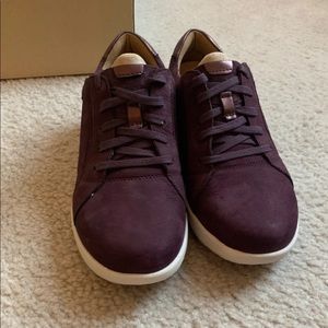 Clarks Women’s Purple Casual Sneakers